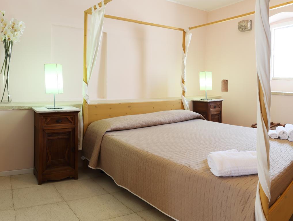 B&B Dimora Muzio And Restaurant Gallipoli Exterior photo